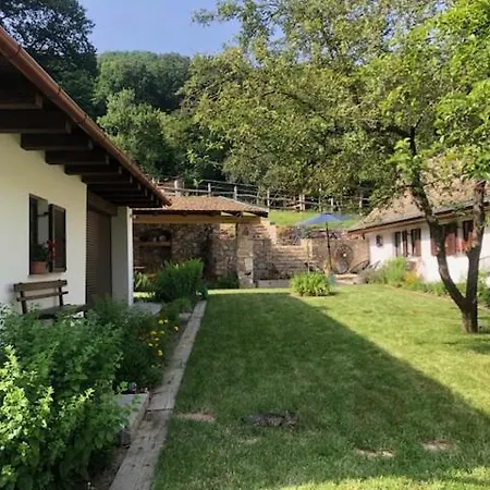 Kistuecsoek Vendeghaz Holiday home *