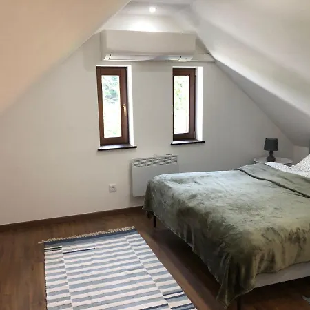 Tuecsoek Vendeghaz Dom wakacyjny *